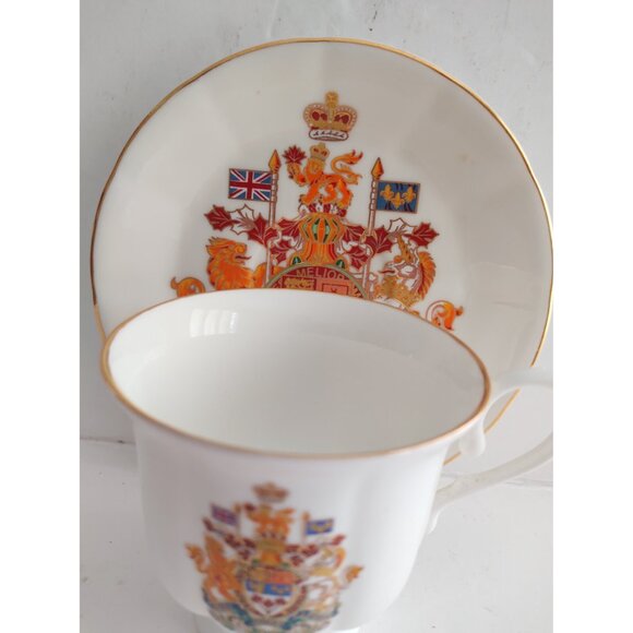 Banawee Bone China Gold Rim Cup & Saucer "Canadian Coat of Arms" - Picture 15 of 16